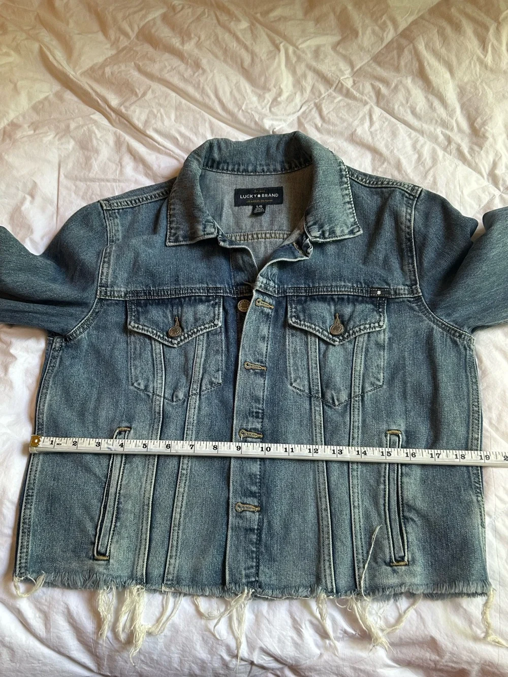Lucky Brand Faded Blue Denim Jean Jacket with Raw Hem - Picture 4 of 10